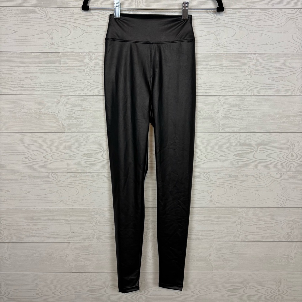 OFFLINE By Aerie Real Luxe Faux Leather Leggings Black NWT Size XS Short - Picture 3 of 10